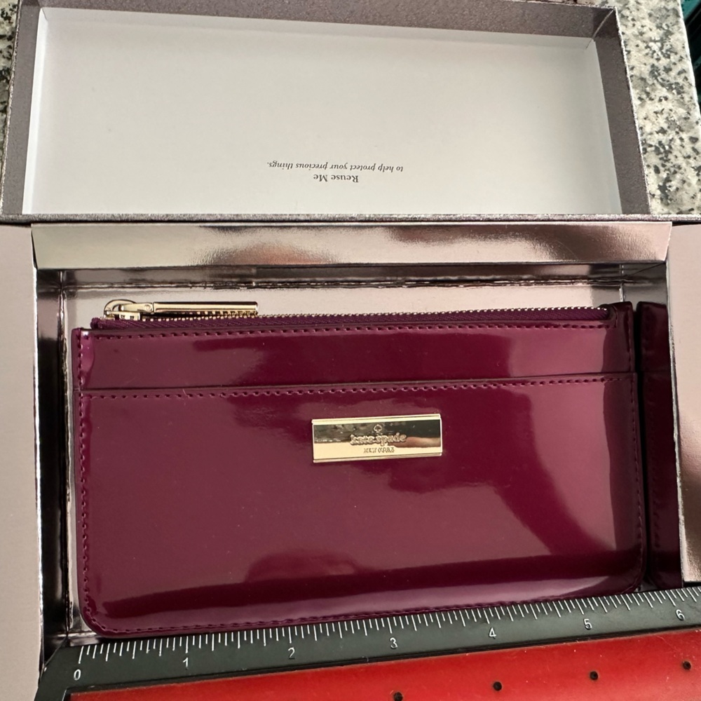 Kate spade Kenzie dark raspberry coin and card holder
